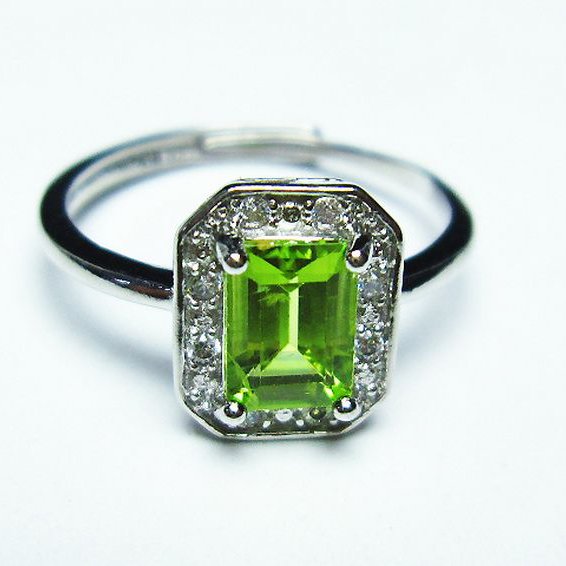 ペリドット 指輪 (17号)[T382-4344]