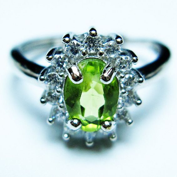 ペリドット 指輪 (12号)[T382-4506]