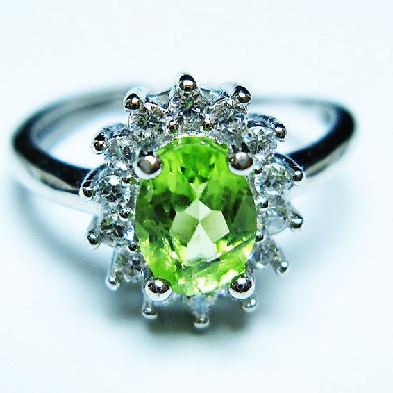 ペリドット 指輪 (13号)[T382-4514]