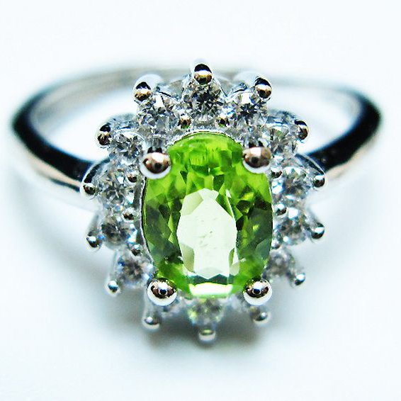 ペリドット 指輪 (14号)[T382-4584]