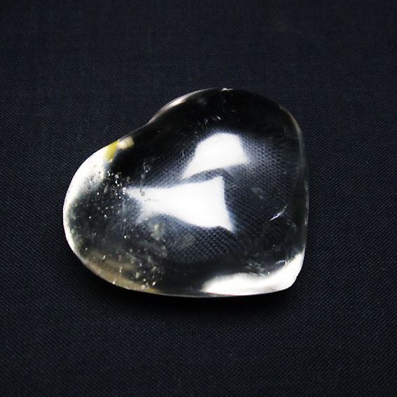 ヒマラヤ水晶ハート 置物 [t387-14225]