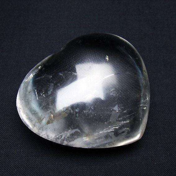 ヒマラヤ水晶ハート 置物[T387-14324]