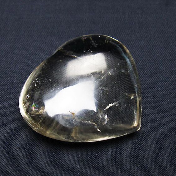 ヒマラヤ水晶ハート 置物 [t387-14331]