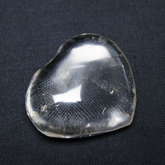 ヒマラヤ水晶ハート 置物[T387-14348]