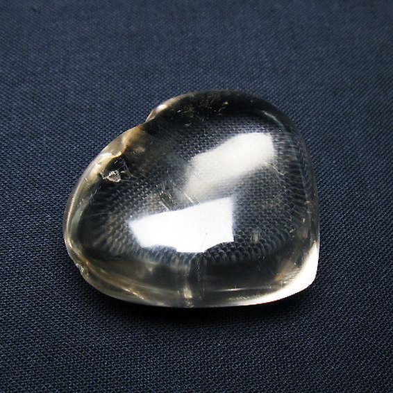 ヒマラヤ水晶ハート 置物 [t387-14351]