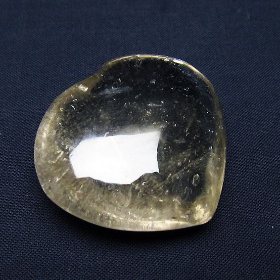 ライトニング水晶ハート 置物[T387-14395]