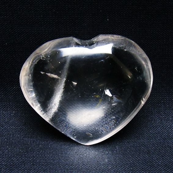 ヒマラヤ水晶ハート 置物 [t387-14548]