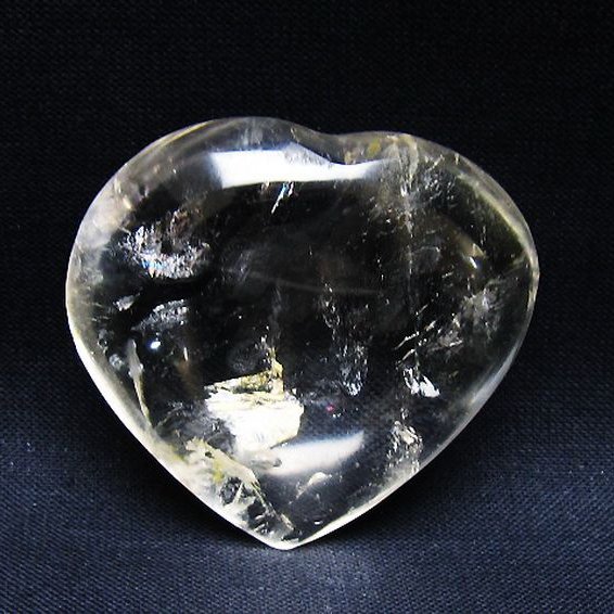 ヒマラヤ水晶ハート 置物 [t387-14567]