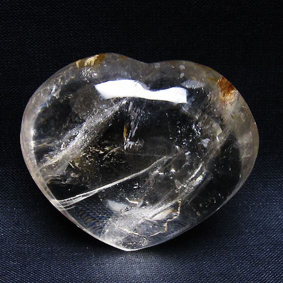 ヒマラヤ水晶ハート 置物 [t387-14573]
