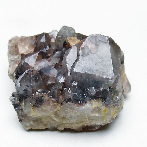 レッドファントム水晶クラスター[T397-2682]