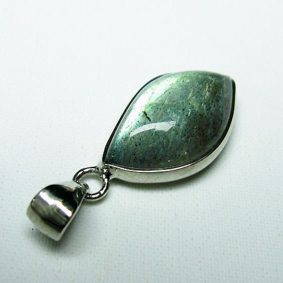 ラブラドライト ペンダント [T413-3706]