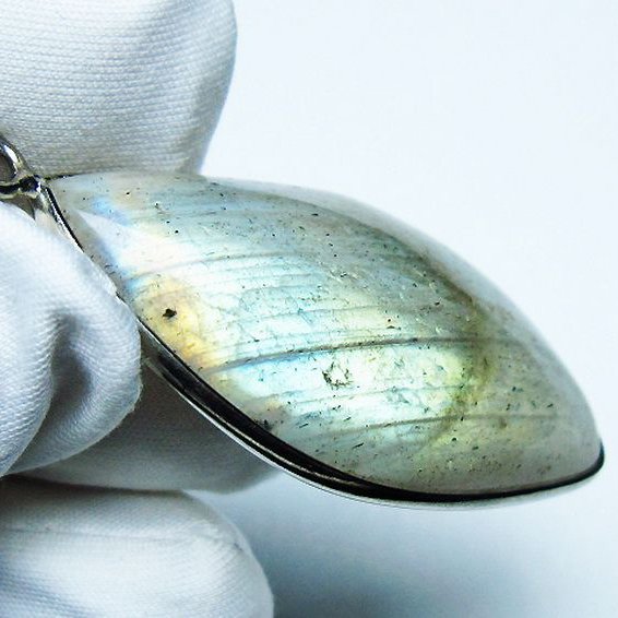 ラブラドライト ペンダント [T413-4126]