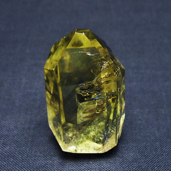 虹入り 黄水晶(シトリン) 原石 [t436-3000]