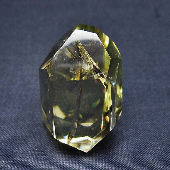 虹入り 黄水晶(シトリン) 原石[T436-3046]