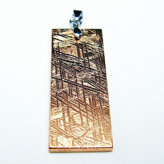 ピンクゴールドギベオン メテオライト ペンダント [T452-3197]