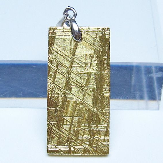 ゴールドギベオン メテオライト ペンダント [t452-3701]