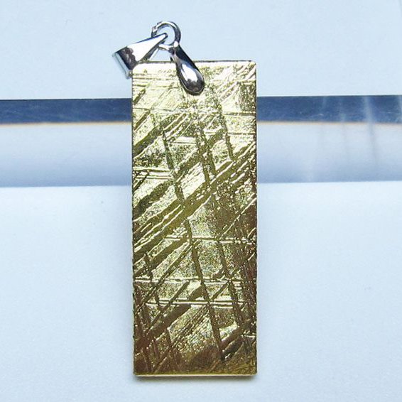 ゴールドギベオン メテオライト ペンダント [t452-3706]