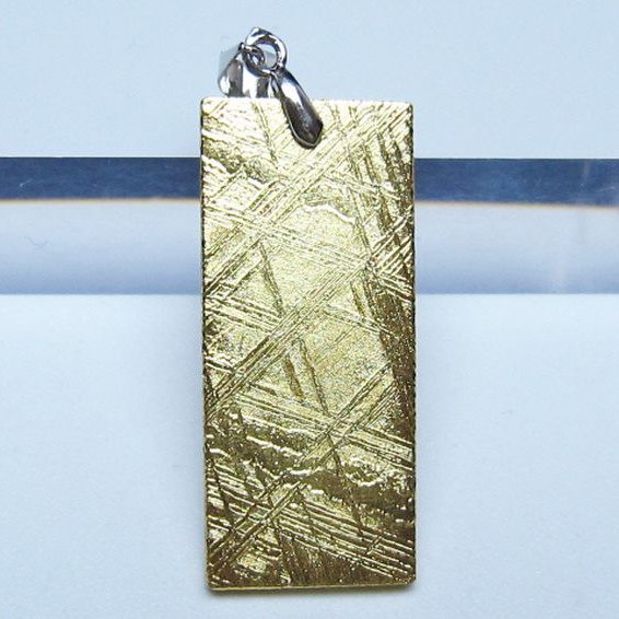 ゴールドギベオン メテオライト ペンダント [t452-3709]