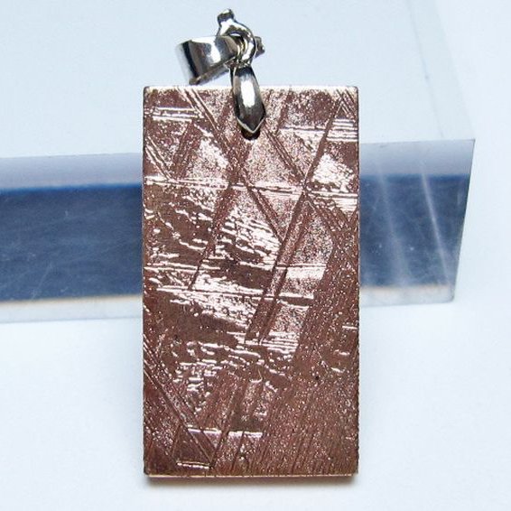 ピンクゴールドギベオン メテオライト ペンダント [t452-3727]