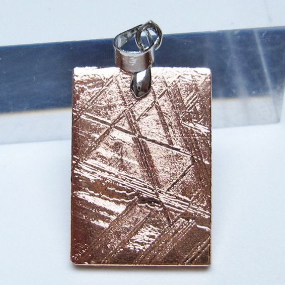 ピンクゴールドギベオン メテオライト ペンダント [t452-3741]