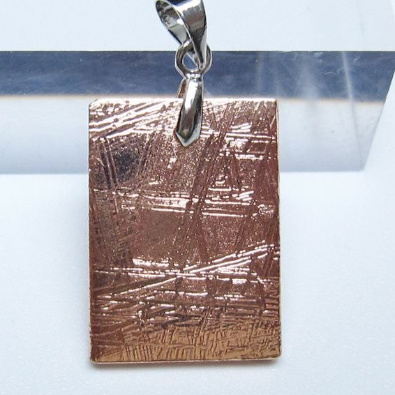 ピンクゴールドギベオン メテオライト ペンダント [t452-3744]