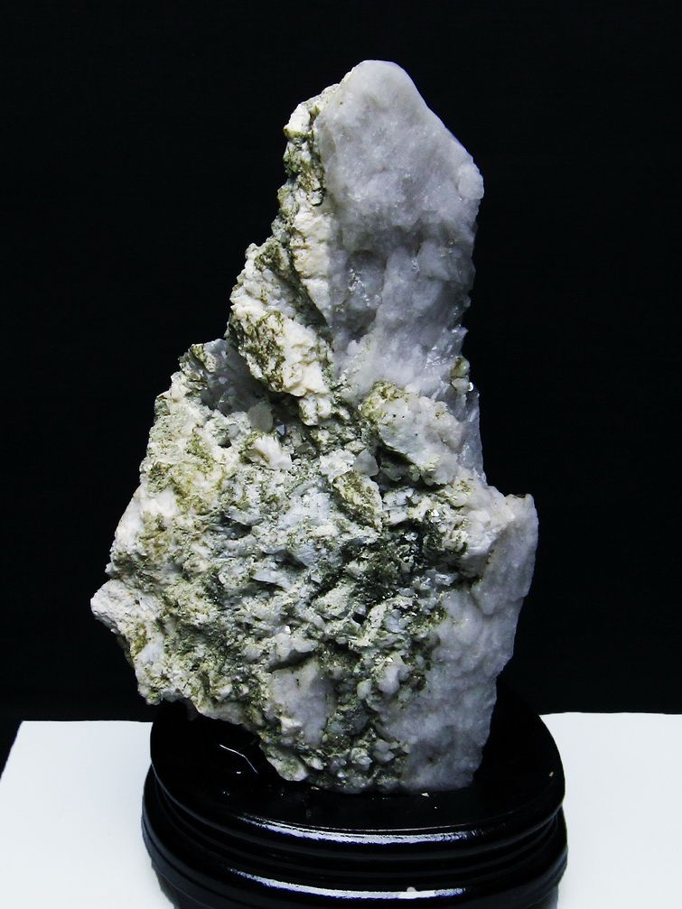 1.8Kg 雲母入り ヒマラヤ水晶 原石 [t501-4319]