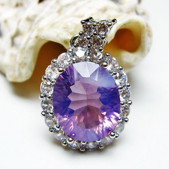 スコロライト（ラベンダークォーツ） ペンダント [T525-2235]