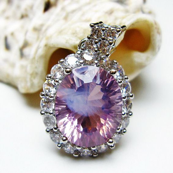 スコロライト（ラベンダークォーツ） ペンダント [T525-2236]