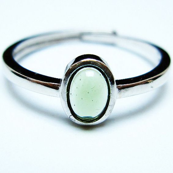 モルダバイト 指輪 (18号) [t526-1347]