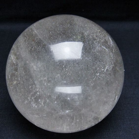 ライトニング水晶 丸玉 79mm [T529-5644]