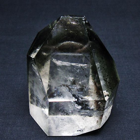 グリーンファントム 原石[T577-4645]