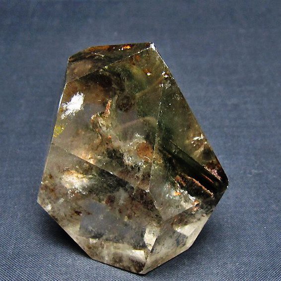 グリーンファントム 原石 [t577-4836]