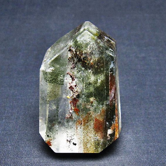 グリーンファントム 原石 [t577-4873]