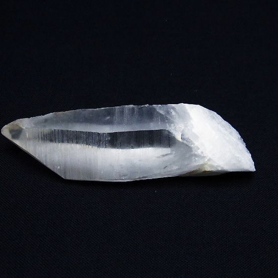 ヒマラヤ水晶 六角柱[T579-3772]