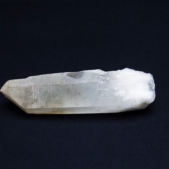 ヒマラヤ水晶 六角柱[T579-3817]