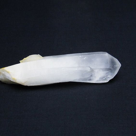 ヒマラヤ水晶 六角柱 [t579-3943]