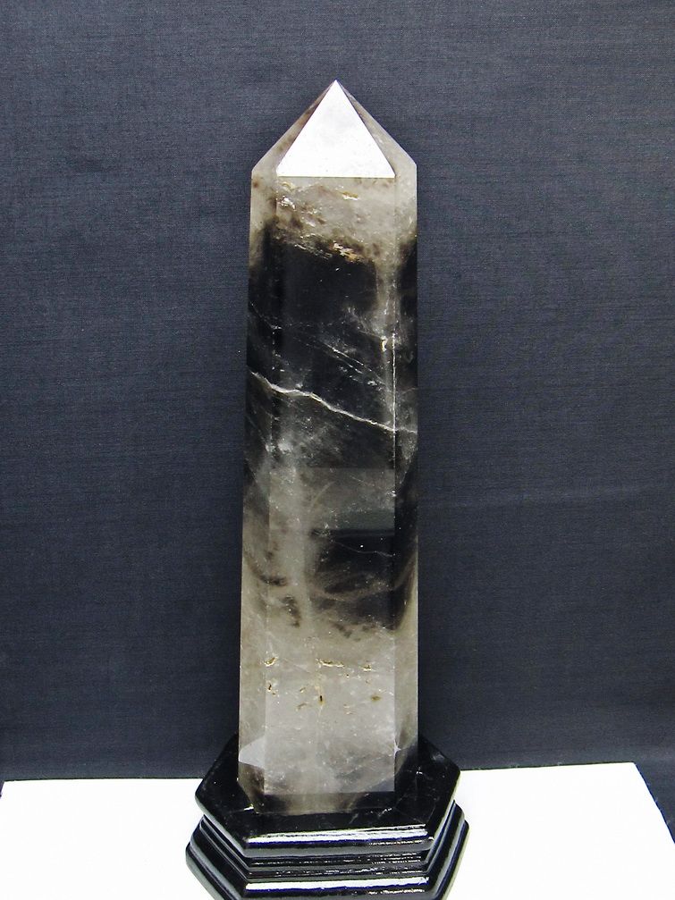 1.9Kg ライトニング水晶 六角柱[T581-6105]