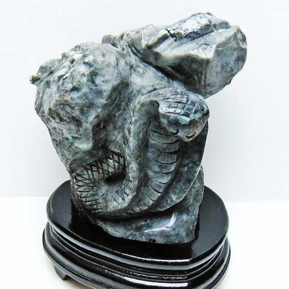 1.9Kg エメラルド 手彫り コブラ 置物[T583-1145]