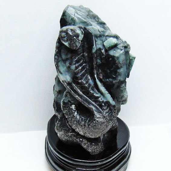 2.9Kg エメラルド 手彫り コブラ 置物[T583-1158]