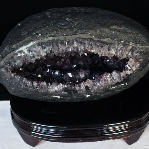 完全予約品:★ご予約品 ご注文から3ヵ月後の発送予定ty10Kg ウルグアイ産 サークルジオード アメジストドーム[T59-898]