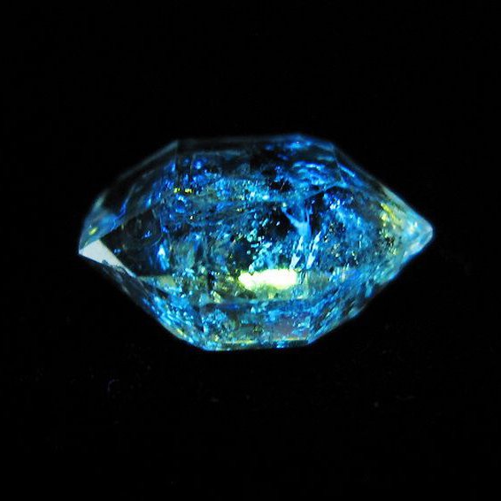 オイルクォーツ （石油入り 水晶） パキスタン産 [T596-3772]