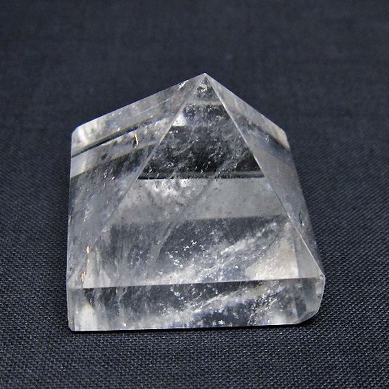 ヒマラヤ水晶ピラミッド[T600-2526]