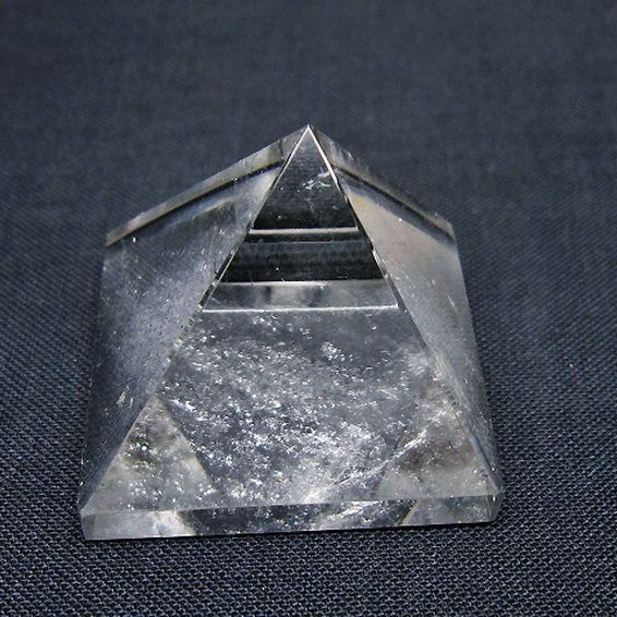 ヒマラヤ水晶ピラミッド[T600-2547]