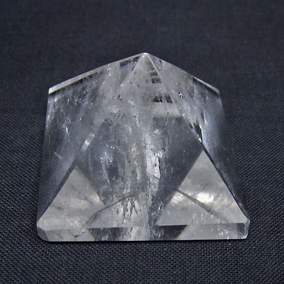 ヒマラヤ水晶ピラミッド[T600-2661]