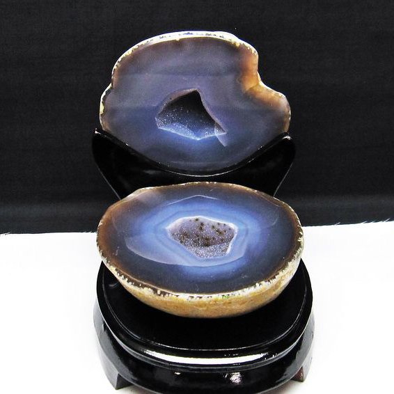 1.5Kg ペア水晶トレジャーメノウ[T604-7182]