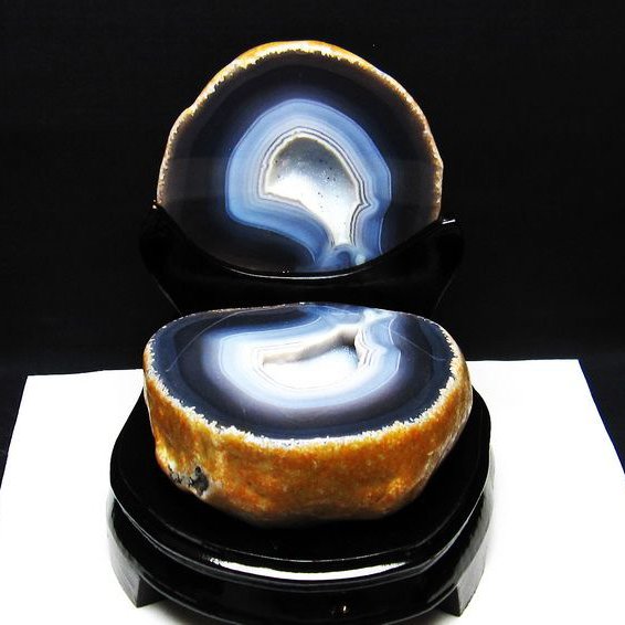 2.5Kg ペア水晶トレジャーメノウ[T604-7324]