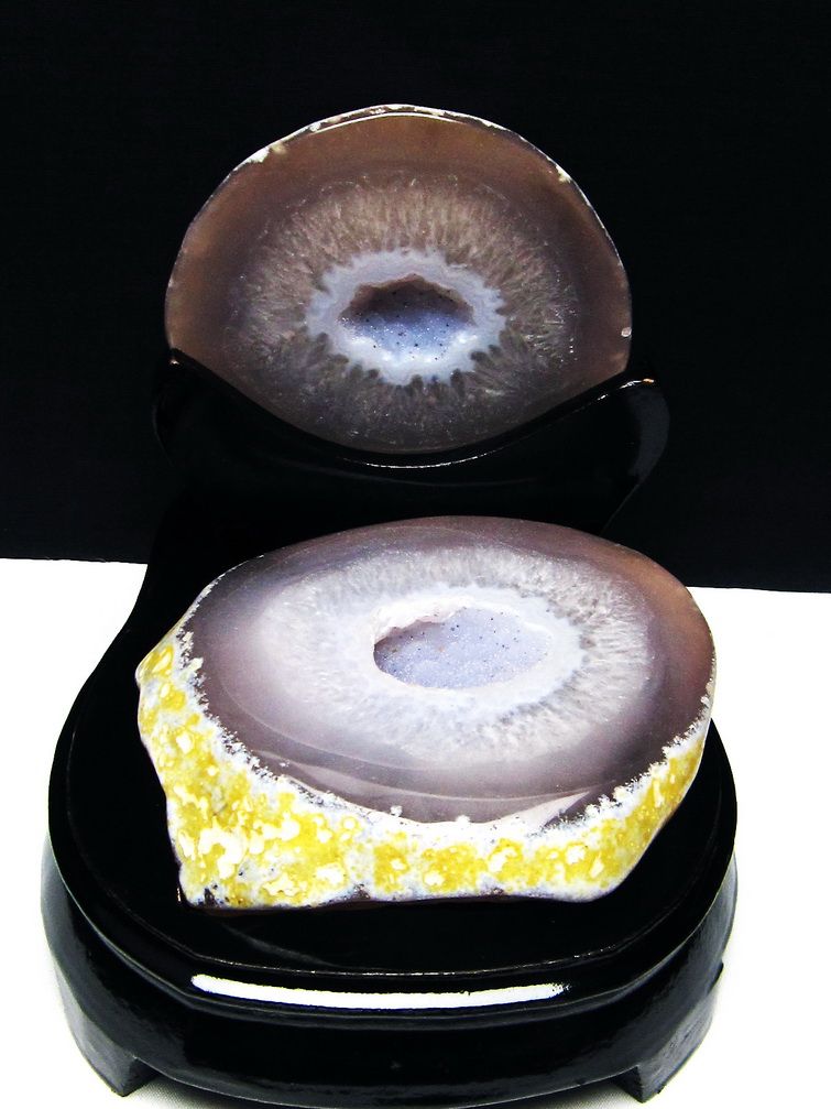 1.1Kg ペア水晶トレジャーメノウ[T604-7368]