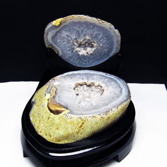 1.1Kg ペア水晶トレジャーメノウ[T604-7396]