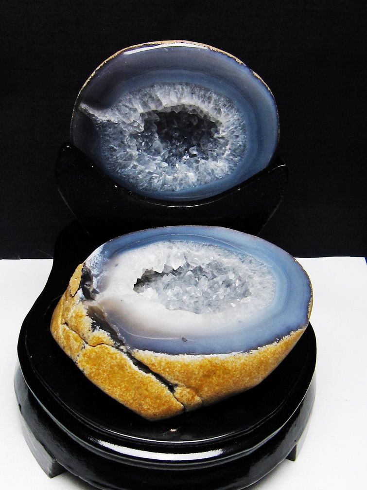 1.3Kg ペア水晶トレジャーメノウ[T604-7670]