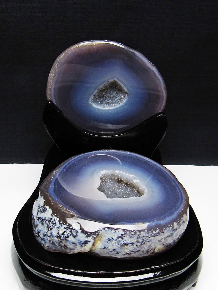 1.3Kg ペア水晶トレジャーメノウ[T604-7673]